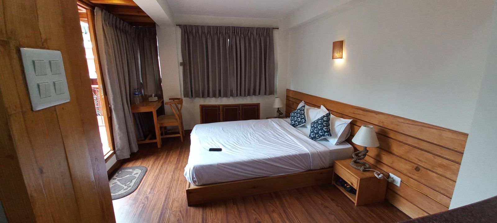 4th Floor Balcony View Room